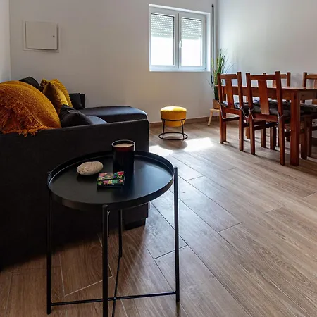 Guest H4u - Garden & 민델루