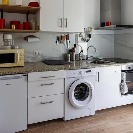 Guest H4u - Garden & 민델루