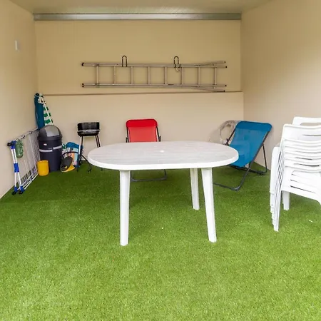 Guest H4u - Garden & Holiday home Mindelo