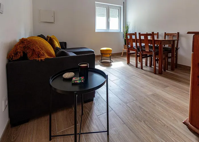 Guest H4u - Garden & 민델루