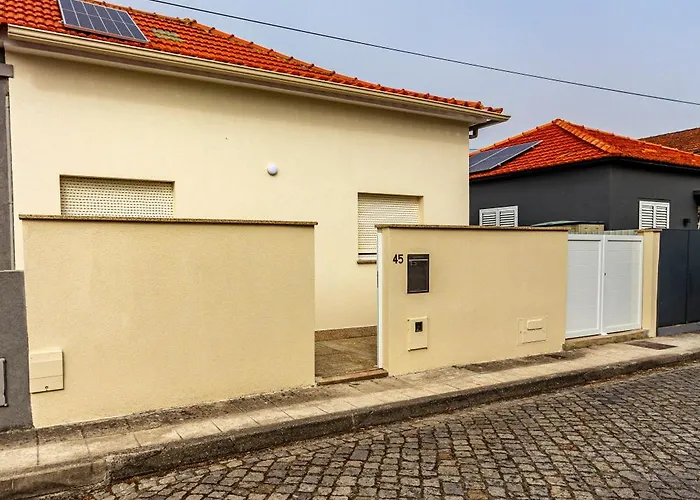 Guest H4u - Garden & * Mindelo