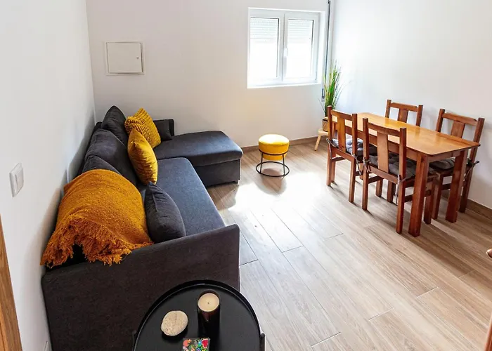 Semesterbostad Guest H4u - Garden &